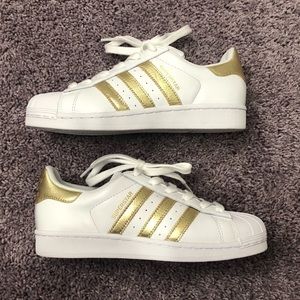 Adidas Superstar Sneakers - Gold